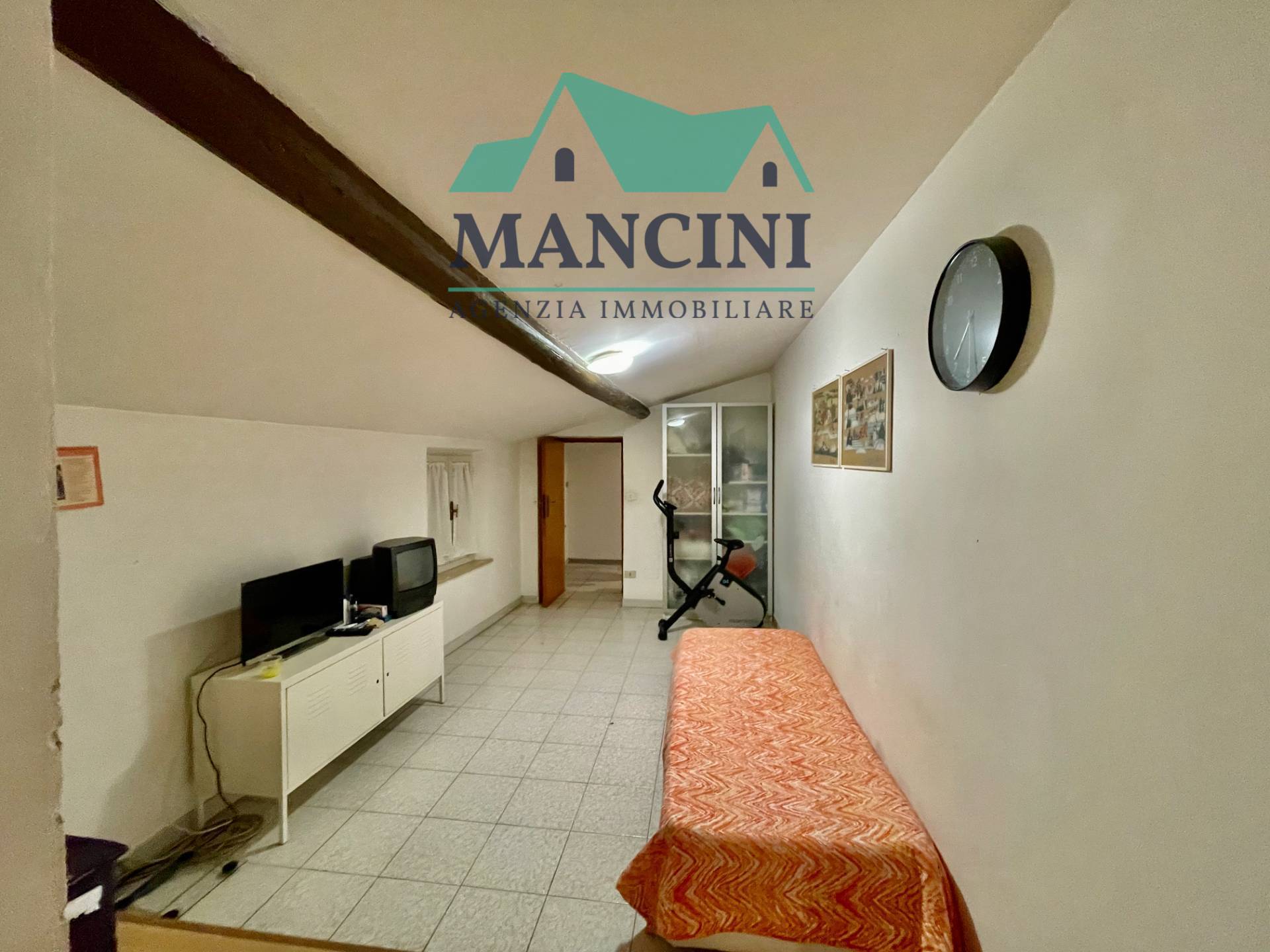 Appartamento in vendita a Jesi, Centro storico