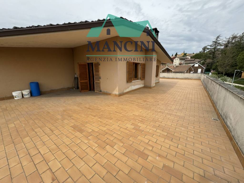 ATTICO in vendita a Monte Roberto, Pianello Vallesina