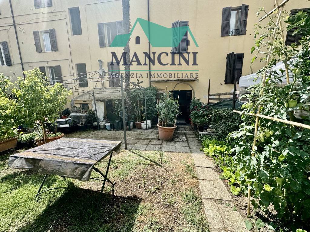 CASA INDIPENDENTE in vendita a Jesi, CENTRO
