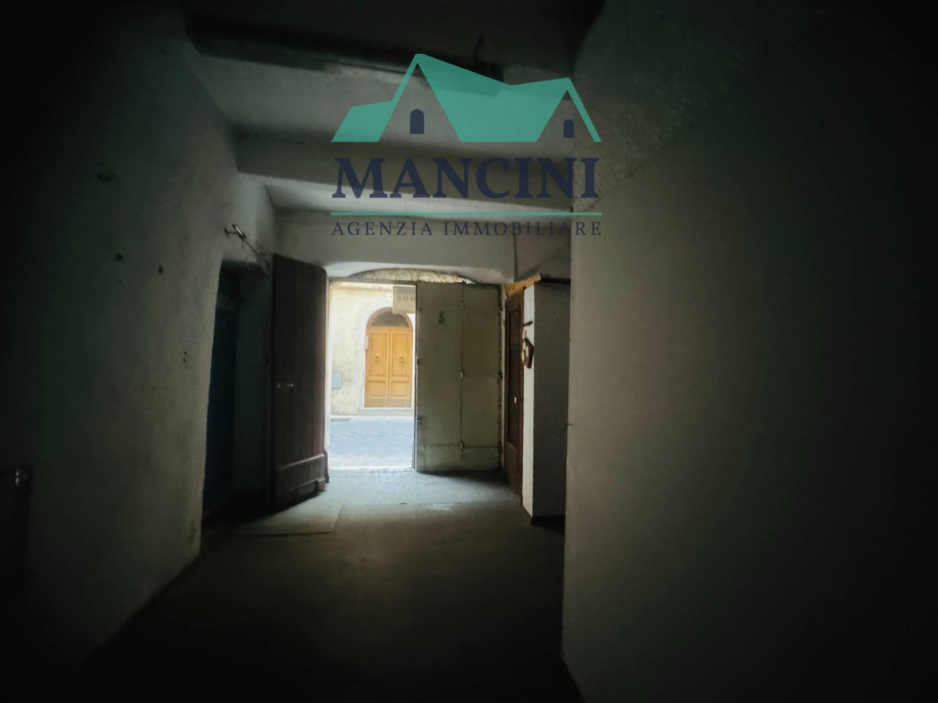 Box o garage in vendita a Jesi