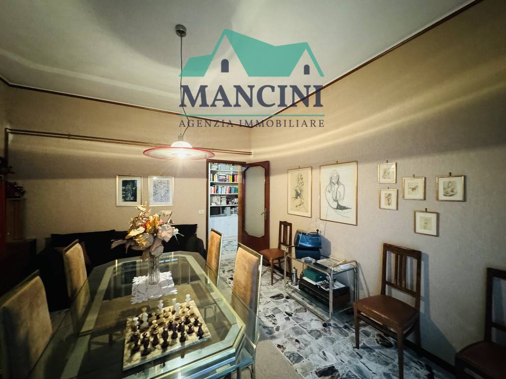 Appartamento in vendita a Jesi, CENTRO