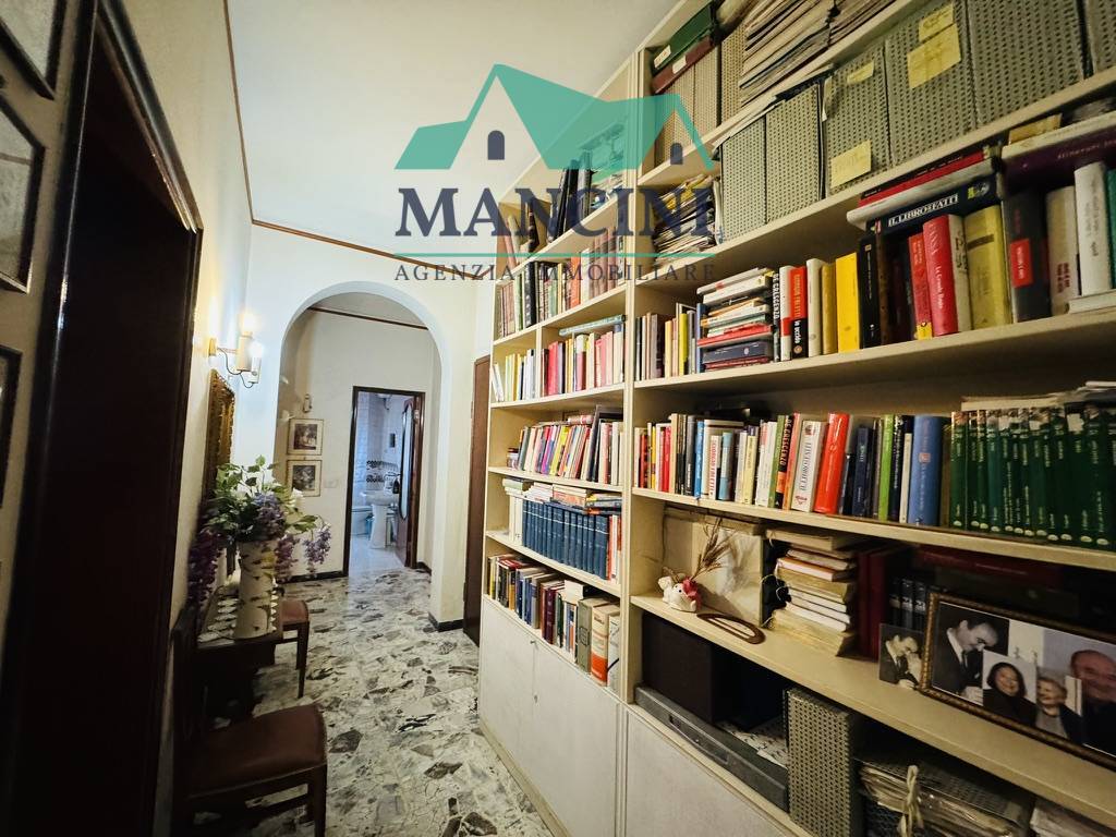 Appartamento in vendita a Jesi, CENTRO