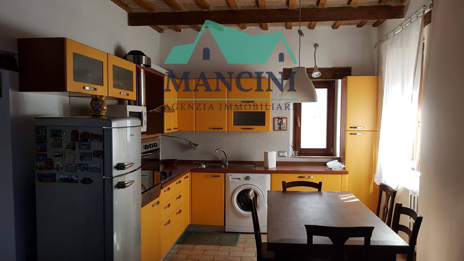 Appartamento in vendita a Jesi, Centro storico