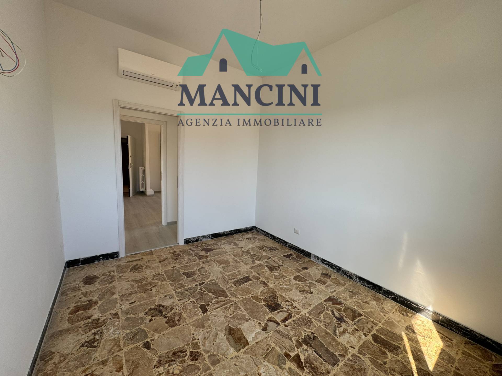 Appartamento in affitto a Jesi, Verdi