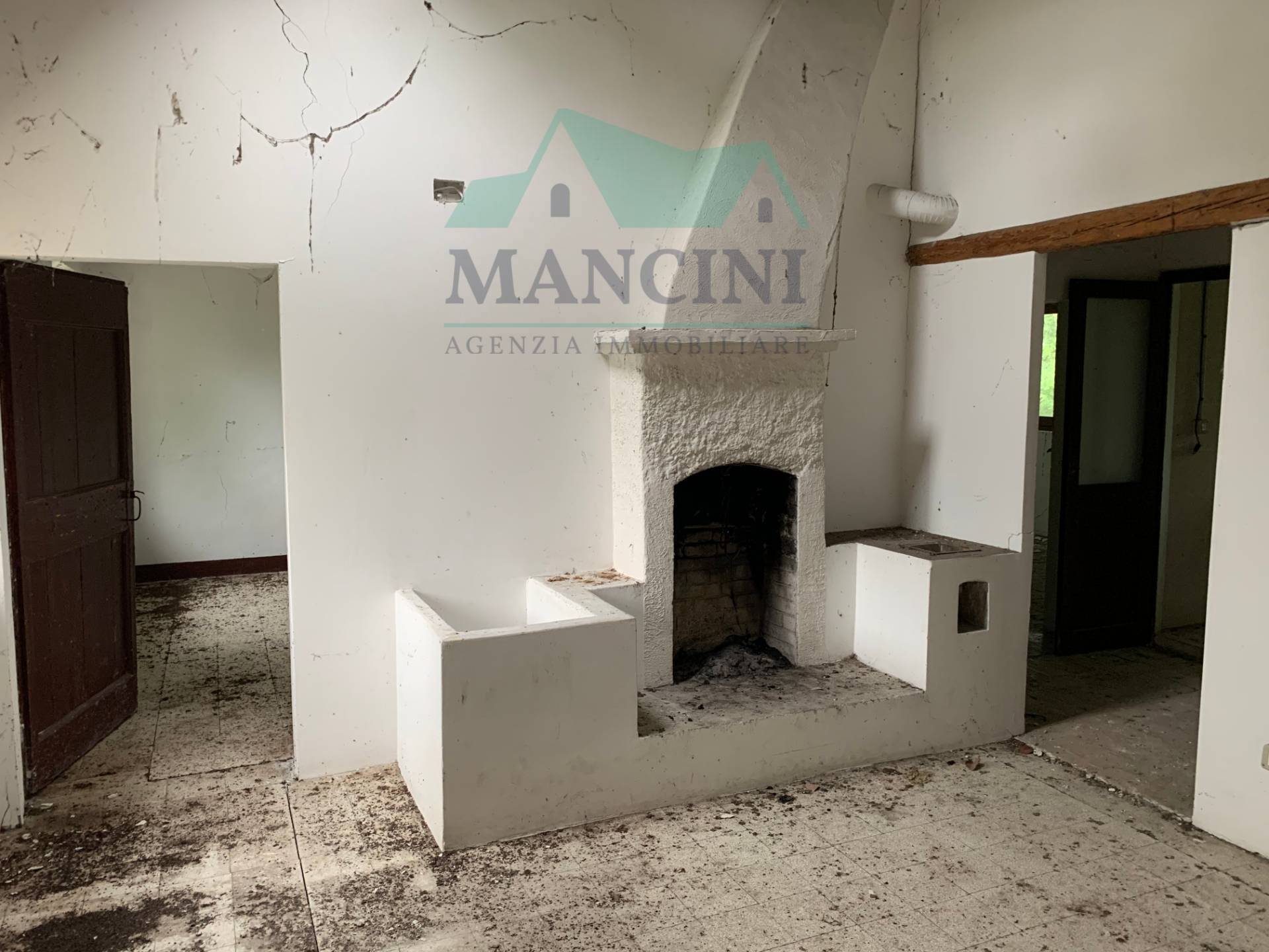 Rustico in vendita a Agugliano, la Chiusa