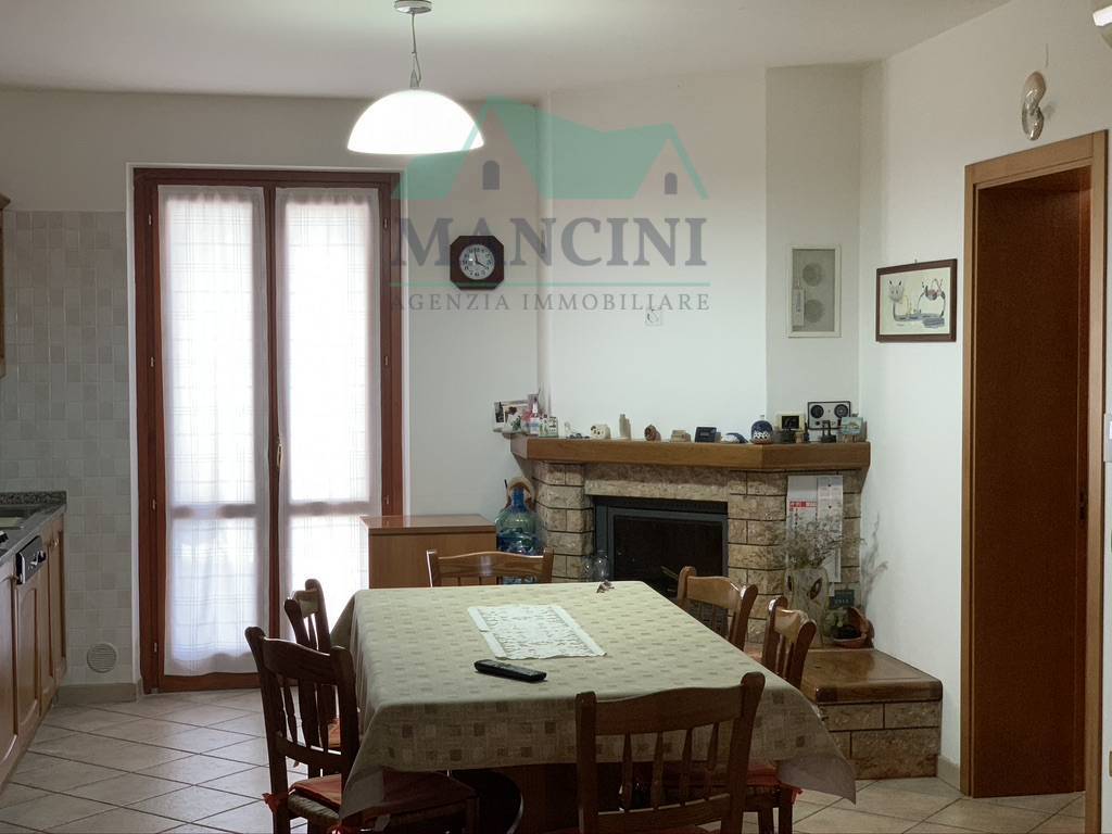 Rustico in vendita a Jesi, Spina