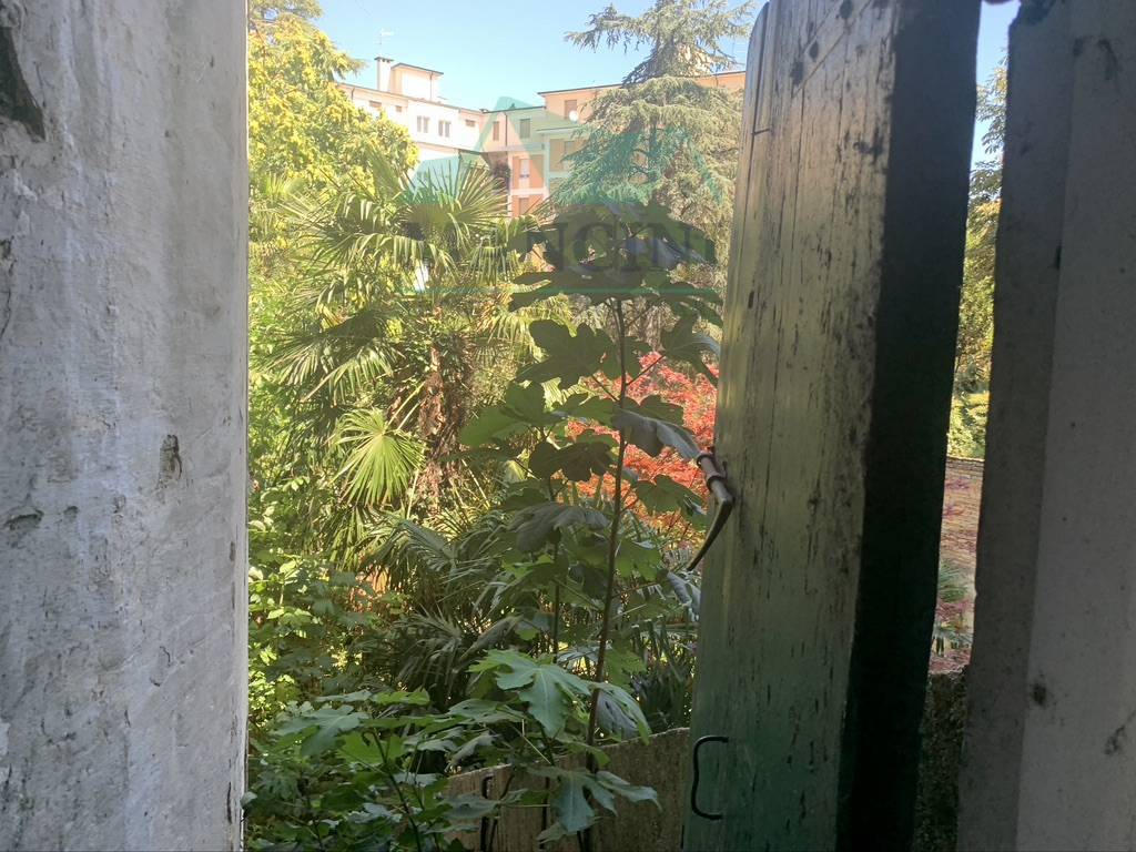 BIFAMILIARE in vendita a Jesi, centro zona alta