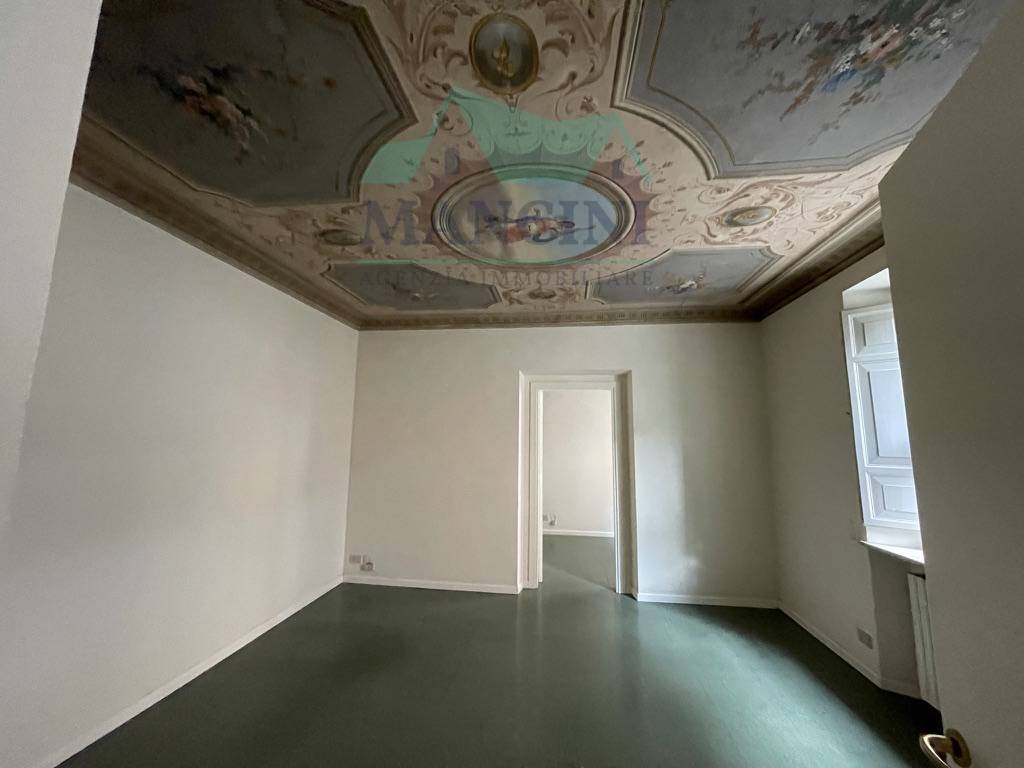 Studio/Ufficio in affitto a Jesi, centro zona alta