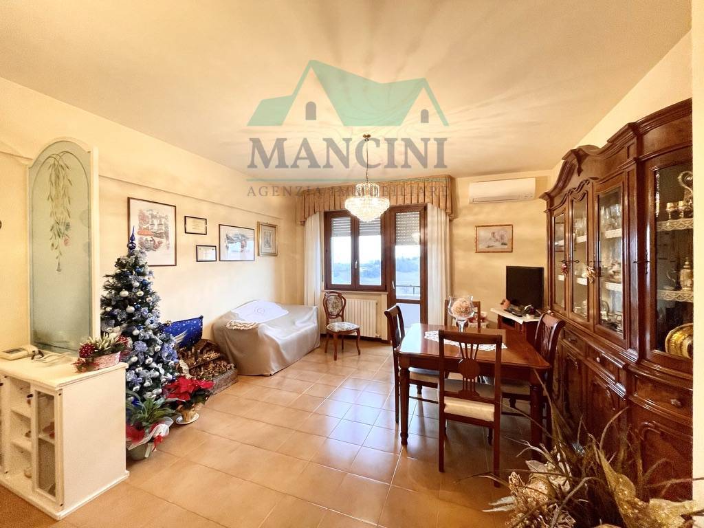 Appartamento in vendita a Jesi, Palazzetto Sport