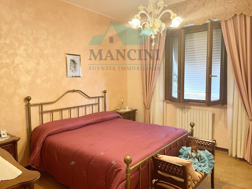 Appartamento in vendita a Jesi, Palazzetto Sport