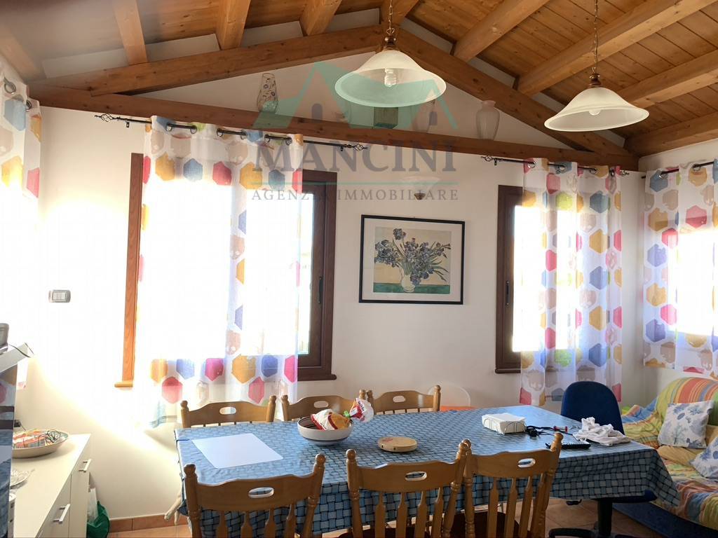 Villette a schiera in vendita a Santa Maria Nuova, Collina