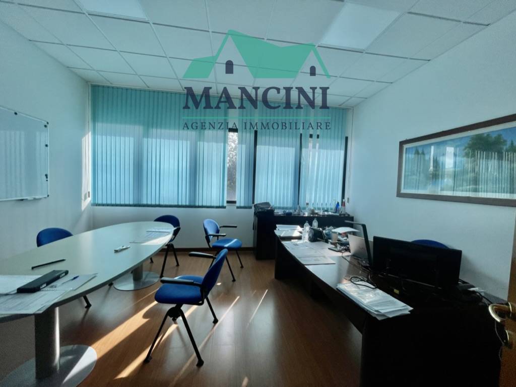 Studio/Ufficio in vendita a Castelbellino, Pianello Vallesina