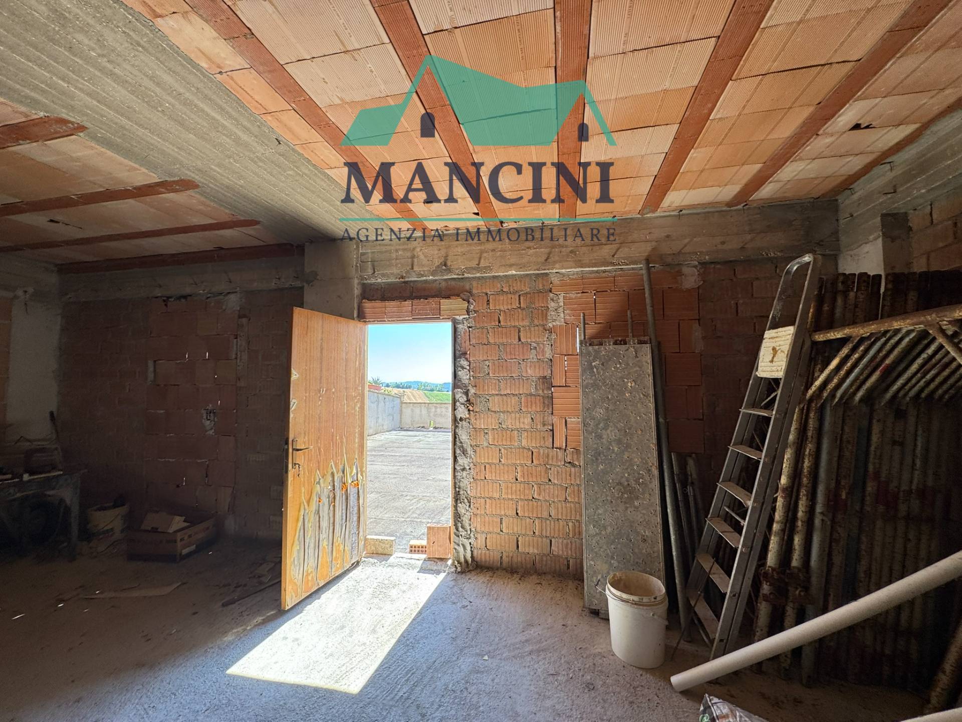 BIFAMILIARE in vendita a Santa Maria Nuova, Collina