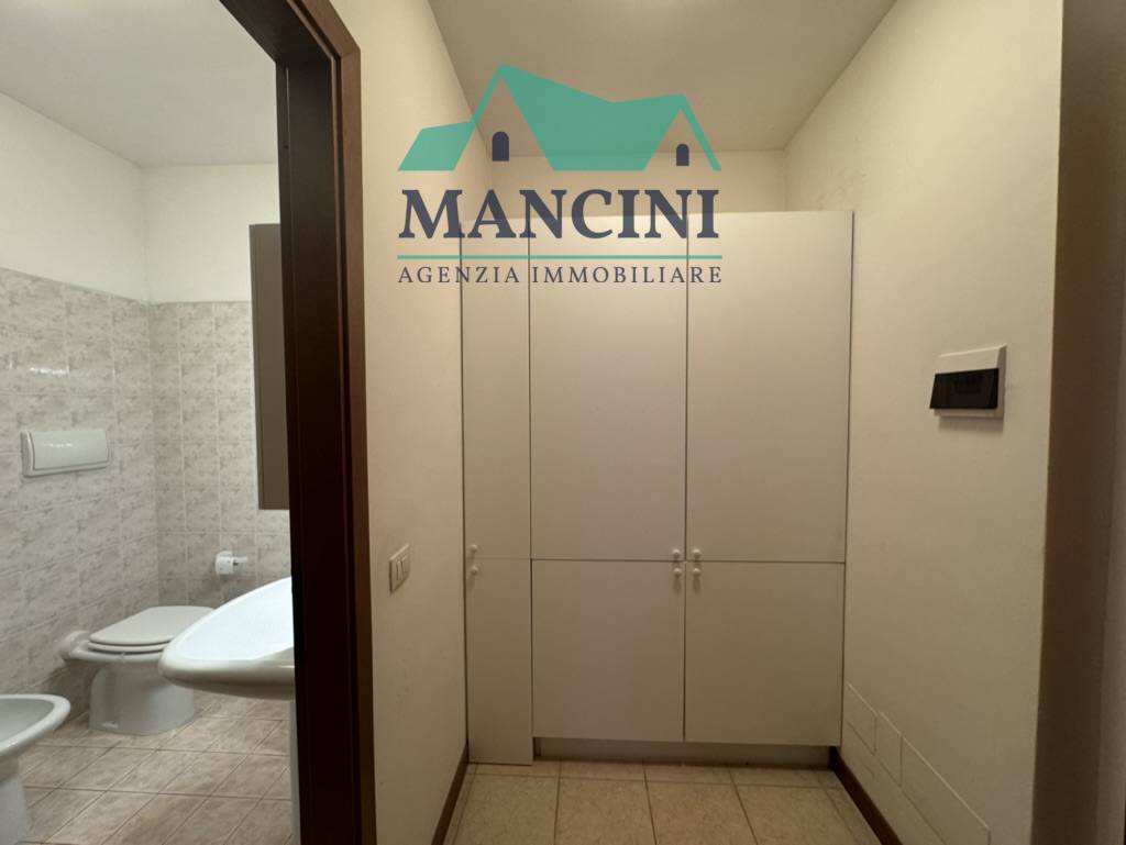 Appartamento in affitto a Jesi, centro zona alta