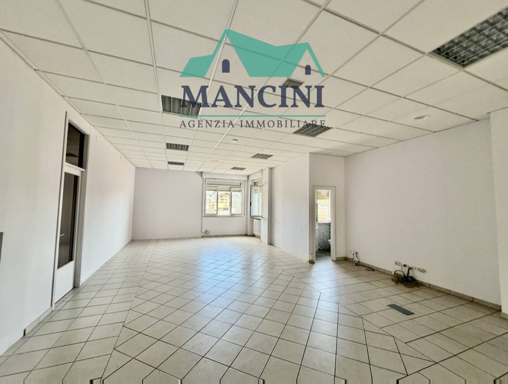 Appartamento in vendita a Jesi, CENTRO