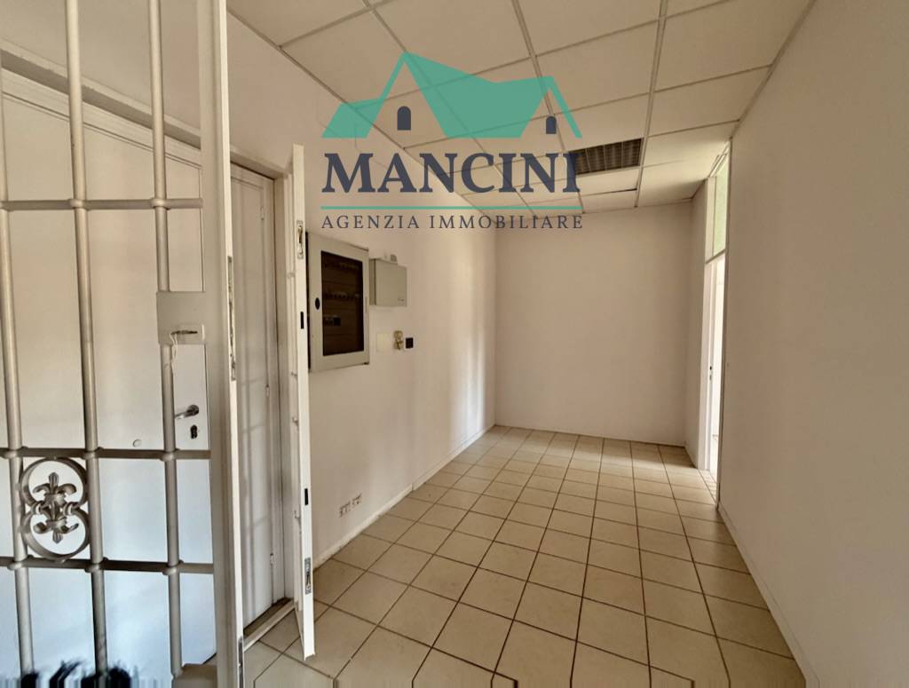 Appartamento in vendita a Jesi, CENTRO