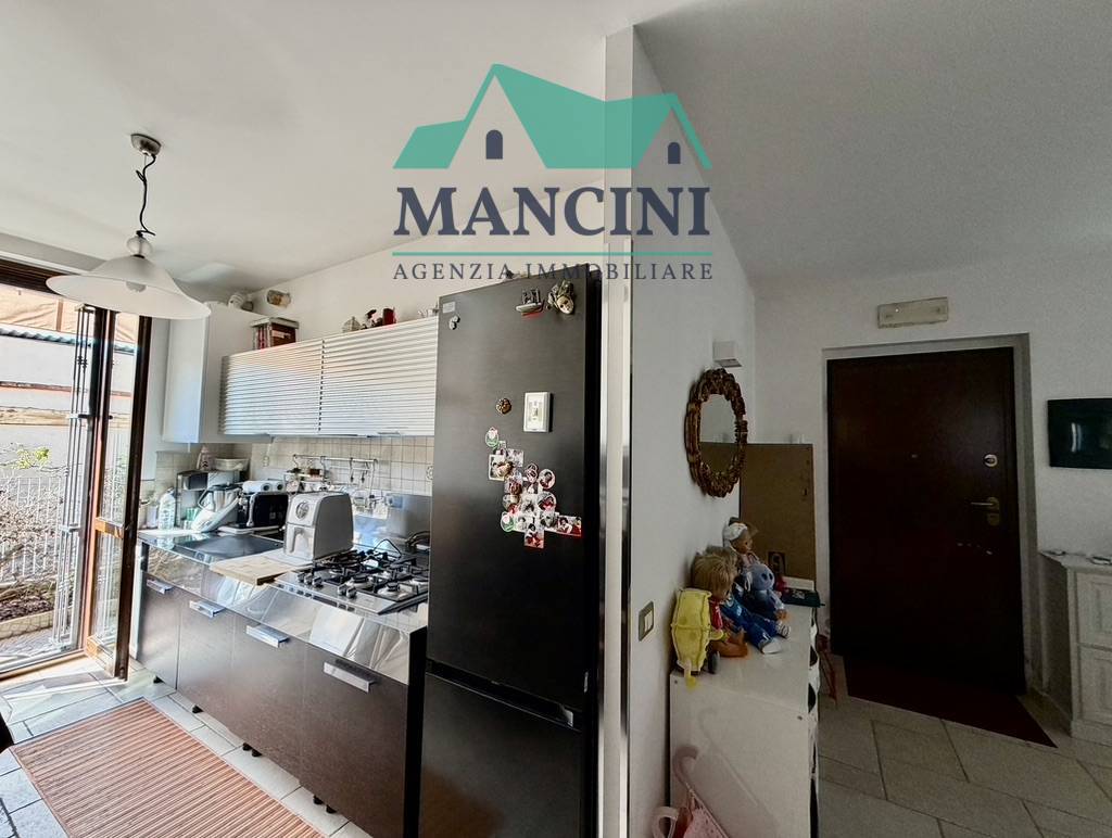 BIFAMILIARE in vendita a Jesi, Via Ancona