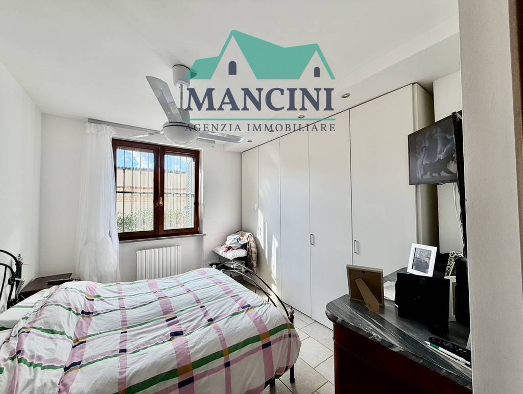 BIFAMILIARE in vendita a Jesi, Via Ancona