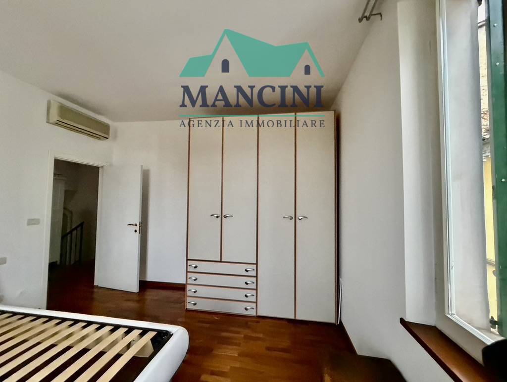 CASA INDIPENDENTE in vendita a Jesi, Centro storico