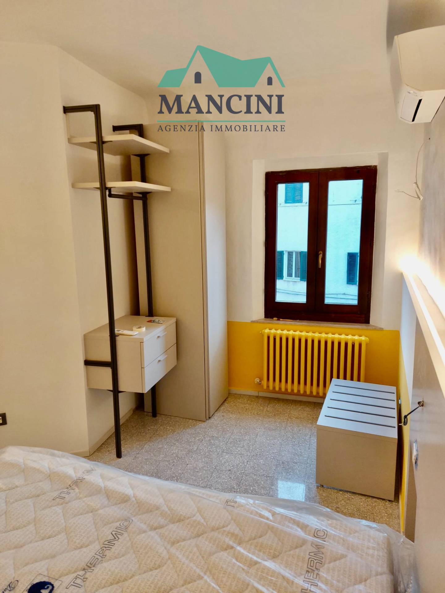 Casa singola in affitto a Jesi, Centro storico