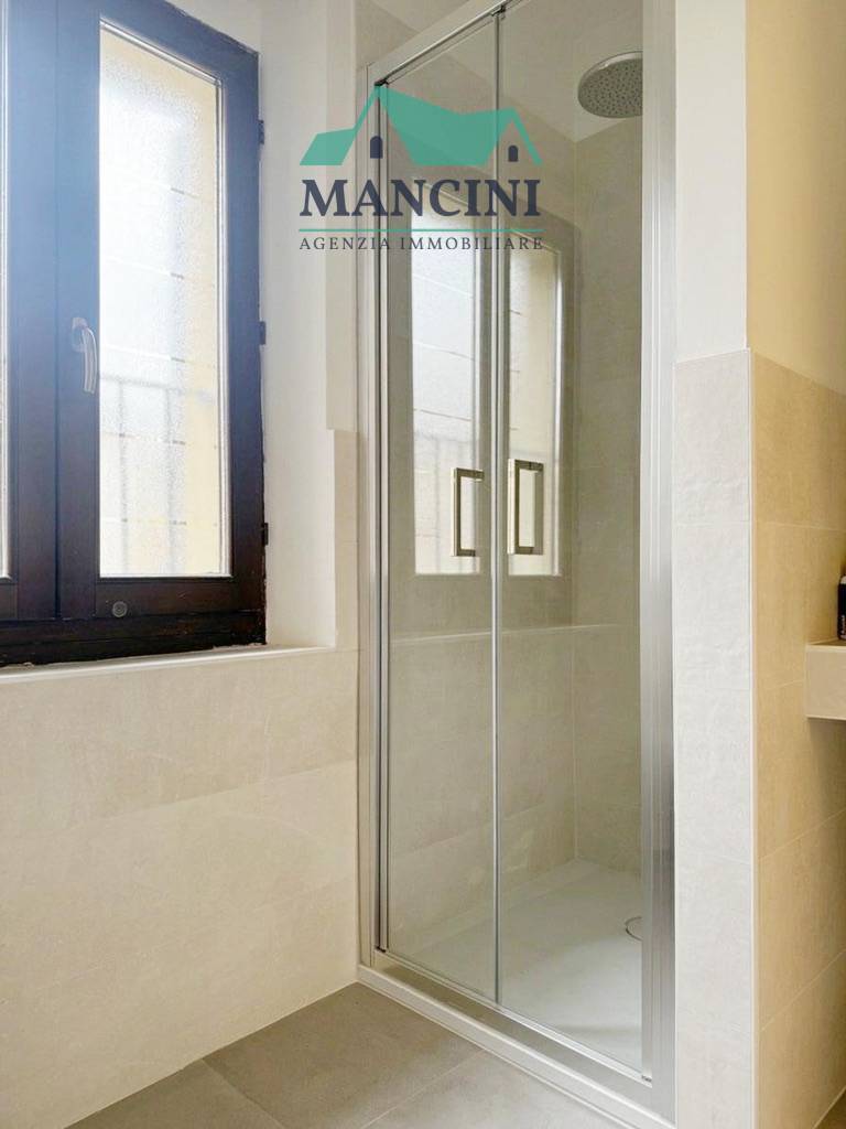 Casa singola in affitto a Jesi, Centro storico