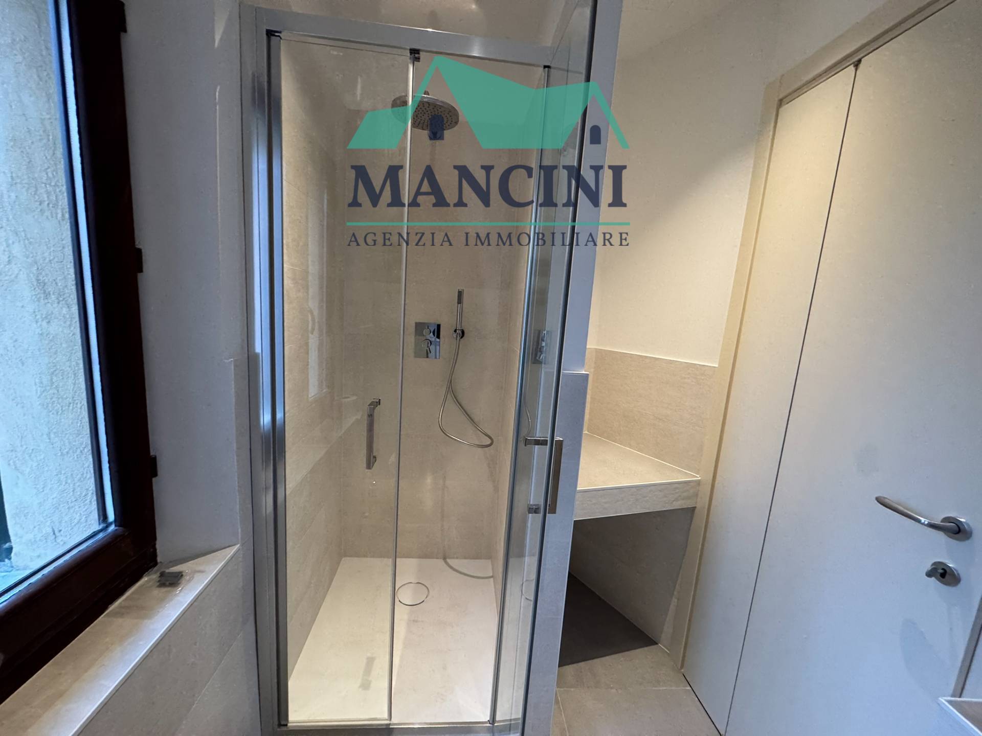 Casa singola in affitto a Jesi, Centro storico