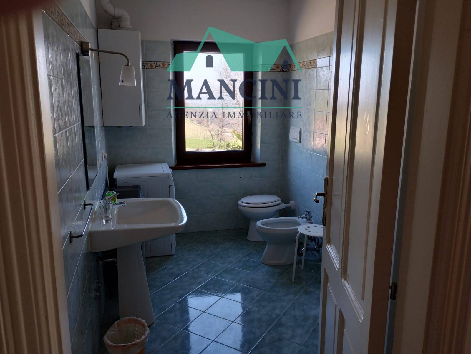 Appartamento in affitto a Jesi, Castelrosino