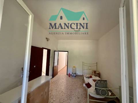 Appartamento in vendita a Jesi, Spina