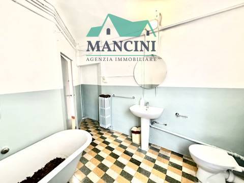 Studio/Ufficio in affitto a Jesi, CENTRO
