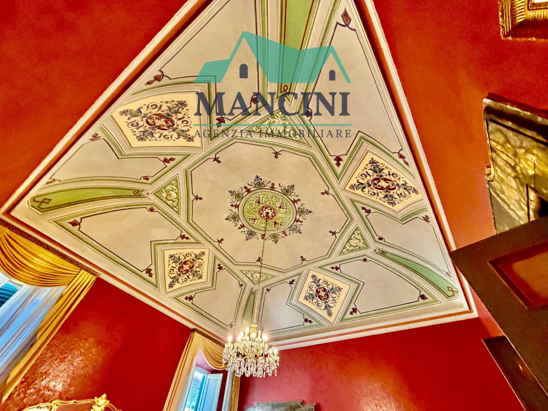 Appartamento in vendita a Jesi, Centro storico