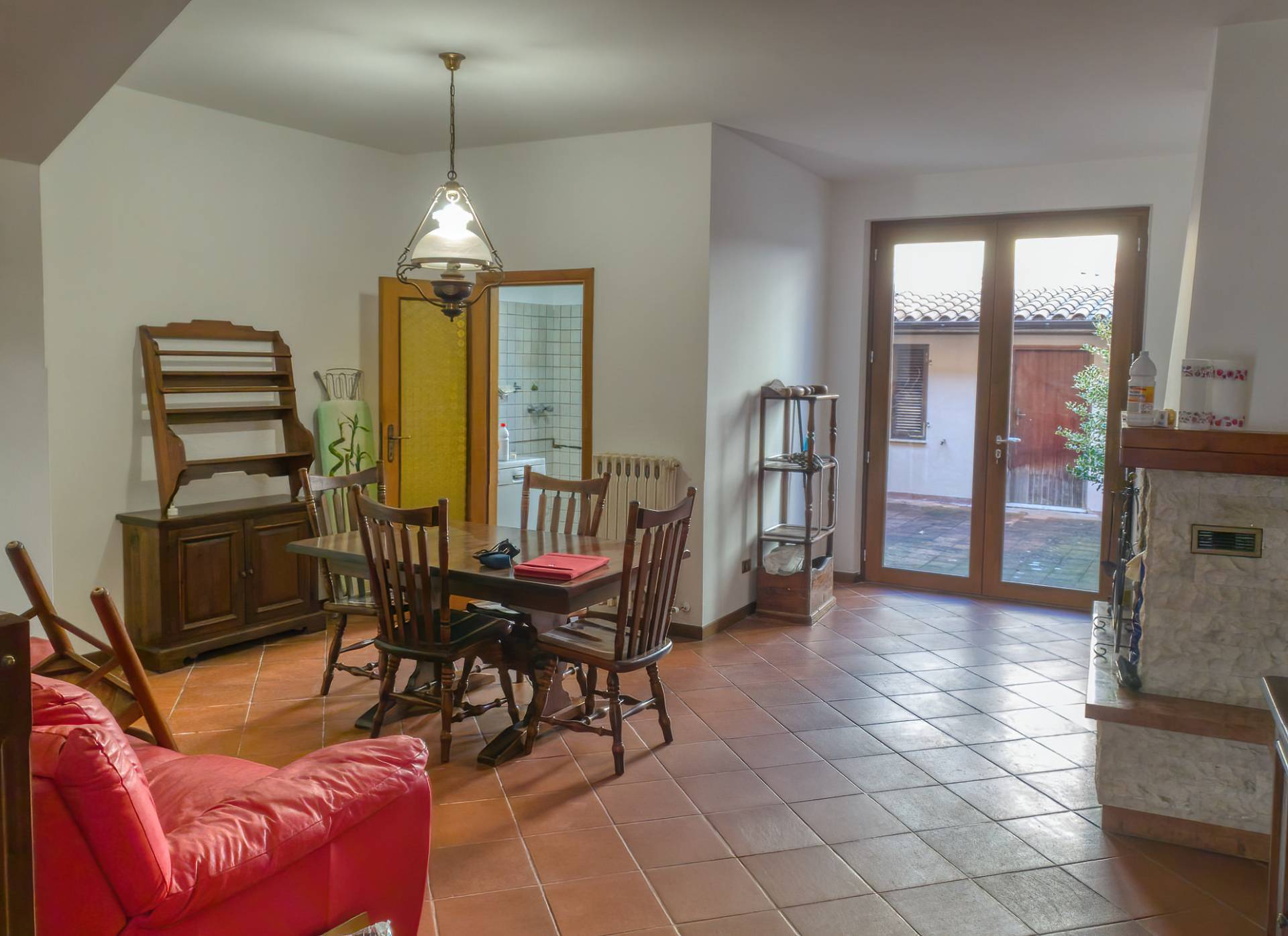 Appartamento ingresso indipendente in vendita a Ascoli Piceno, Piazzarola