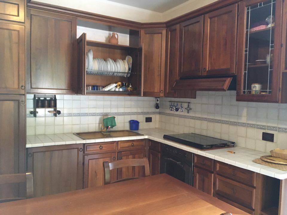 Casa ingresso indipendente con giardino in affitto a Ascoli Piceno, Castel Trosino