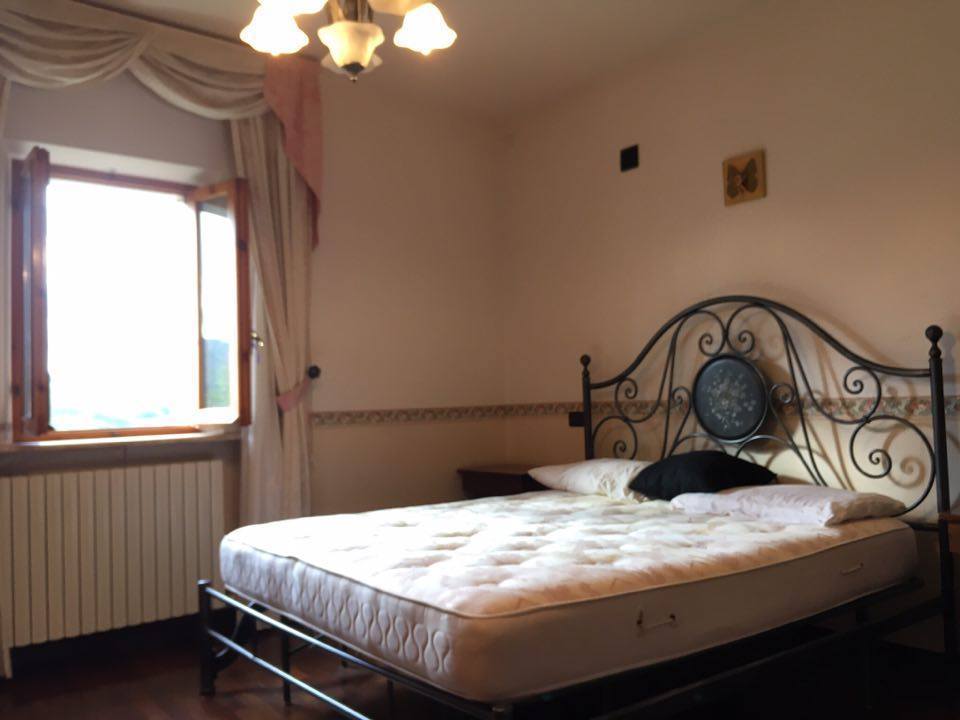 Casa ingresso indipendente con giardino in affitto a Ascoli Piceno, Castel Trosino