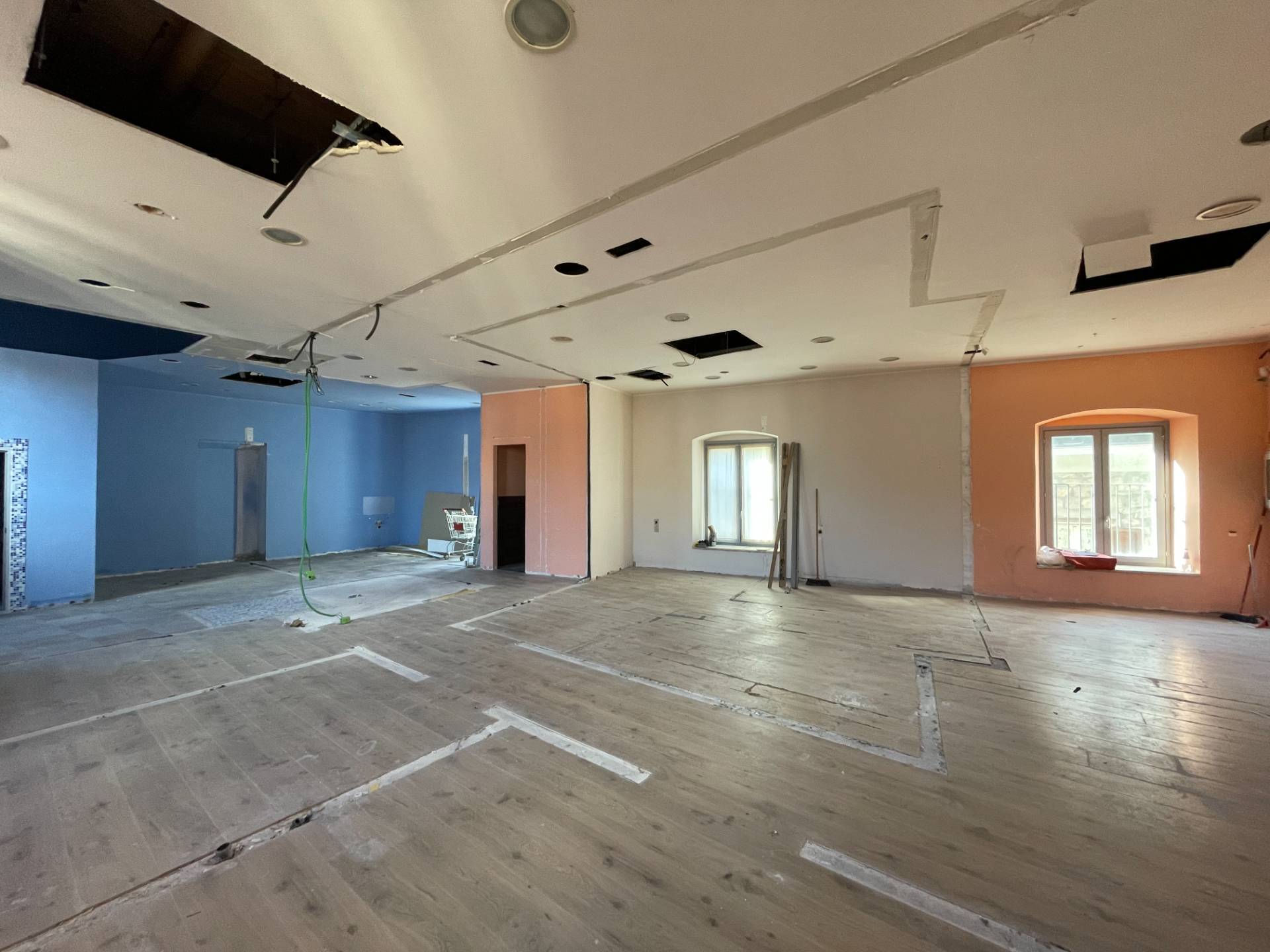 Locale commerciale in vendita a Ascoli Piceno, Centro Storico