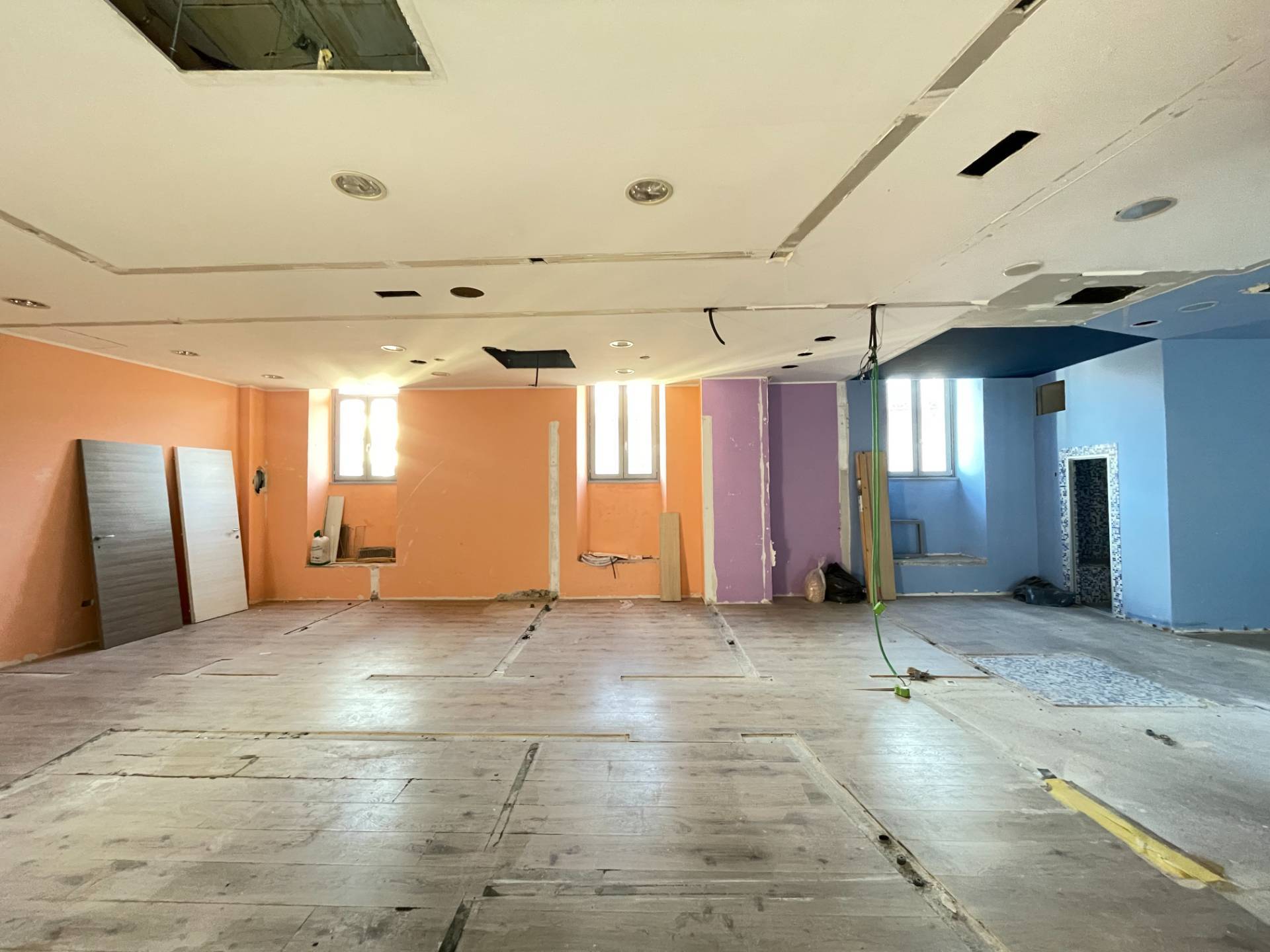 Locale commerciale in vendita a Ascoli Piceno, Centro Storico