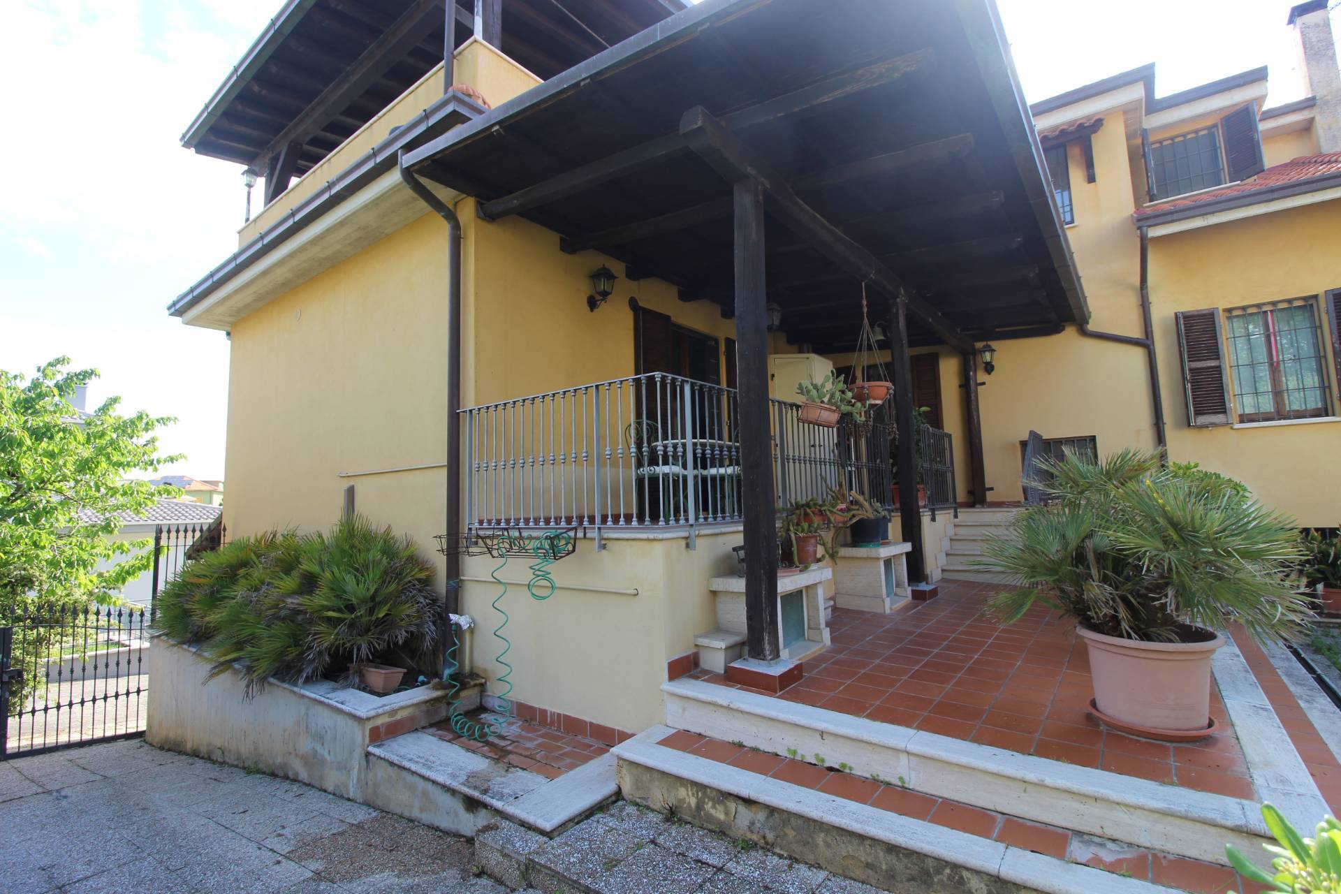 Villa in vendita a Colli del Tronto, Vallicella