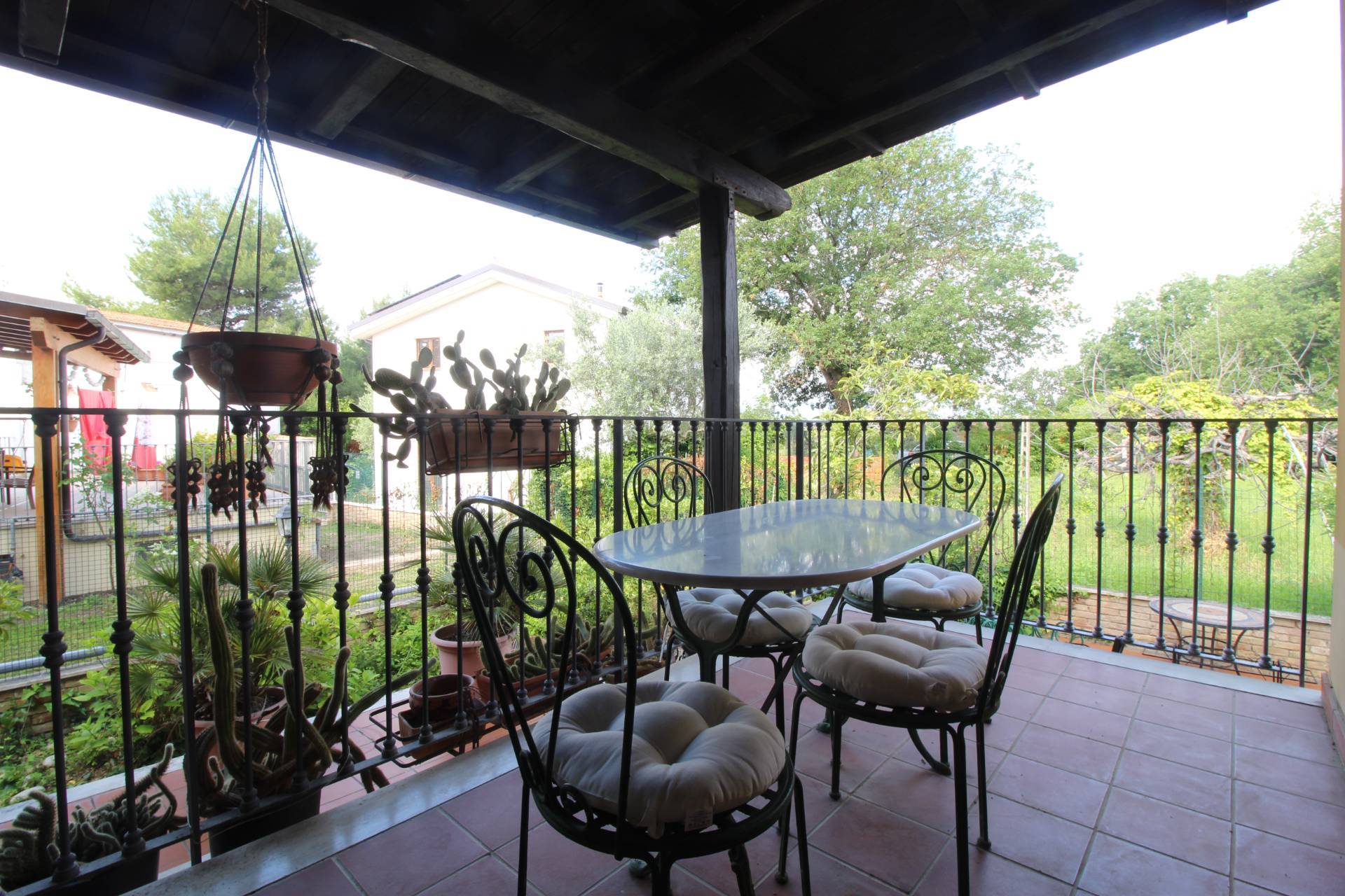 Villa in vendita a Colli del Tronto, Vallicella