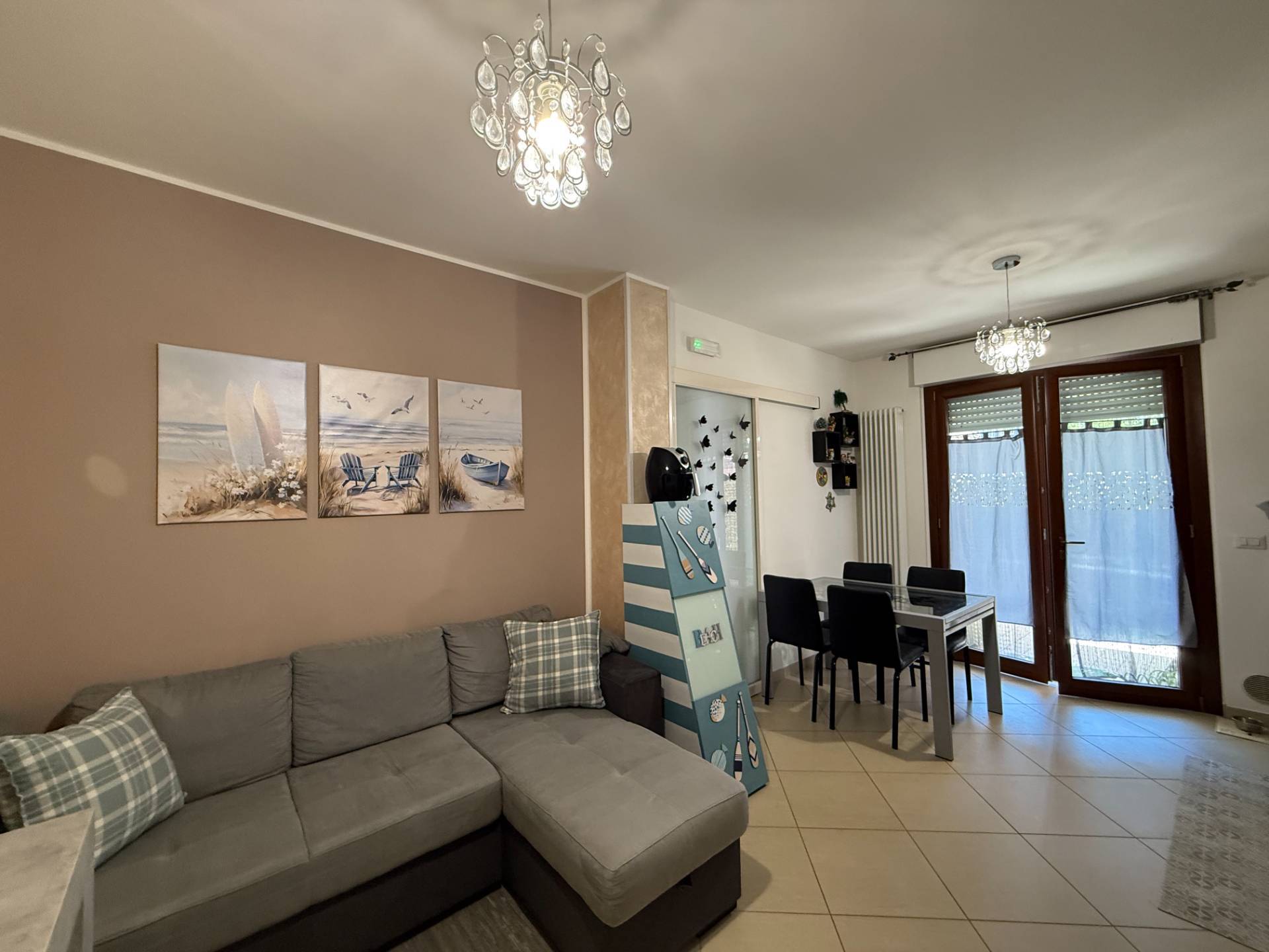 Appartamento in vendita a Martinsicuro, Zona Mare