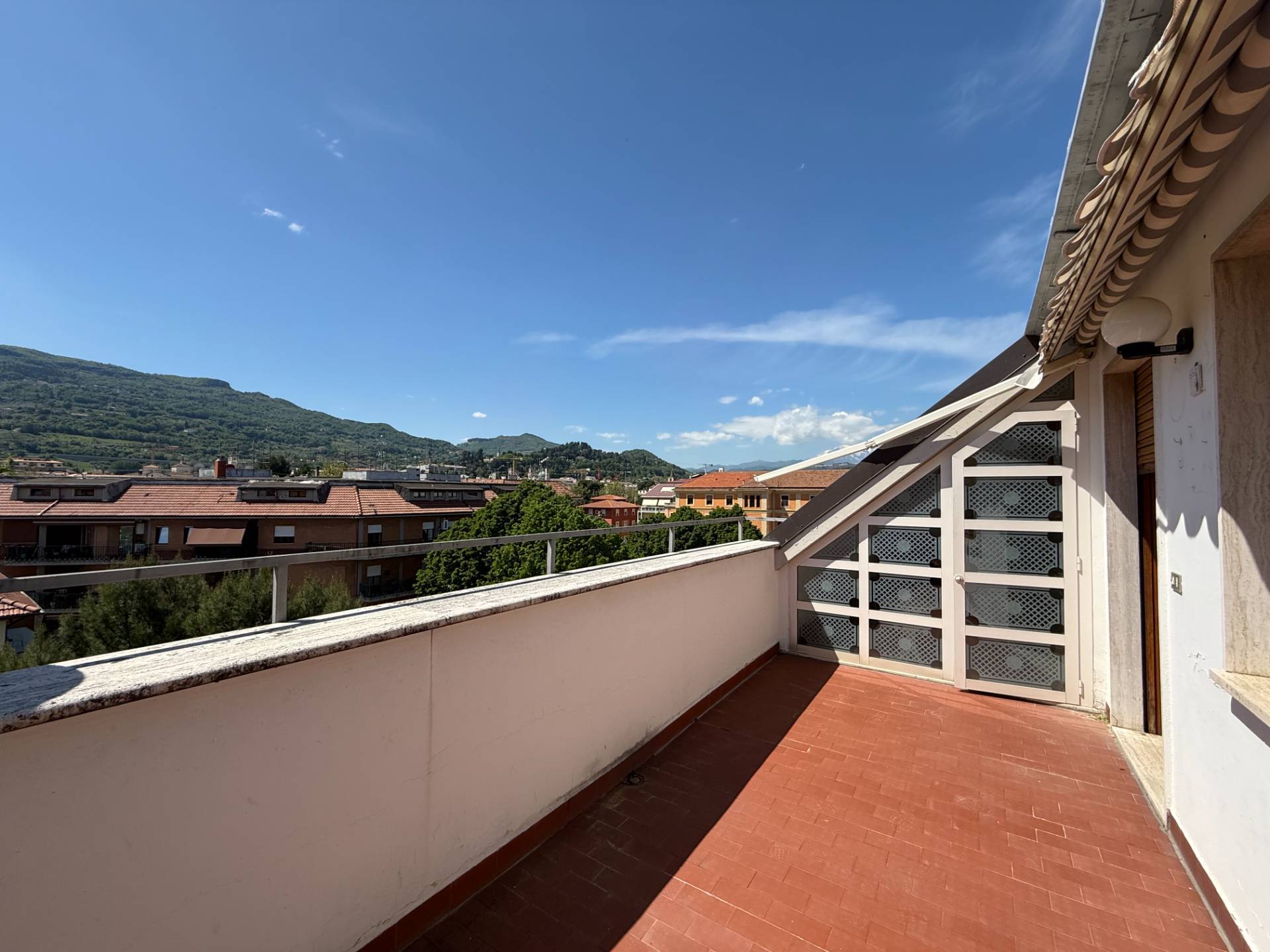 Attico in vendita a Ascoli Piceno, Campo Parignano