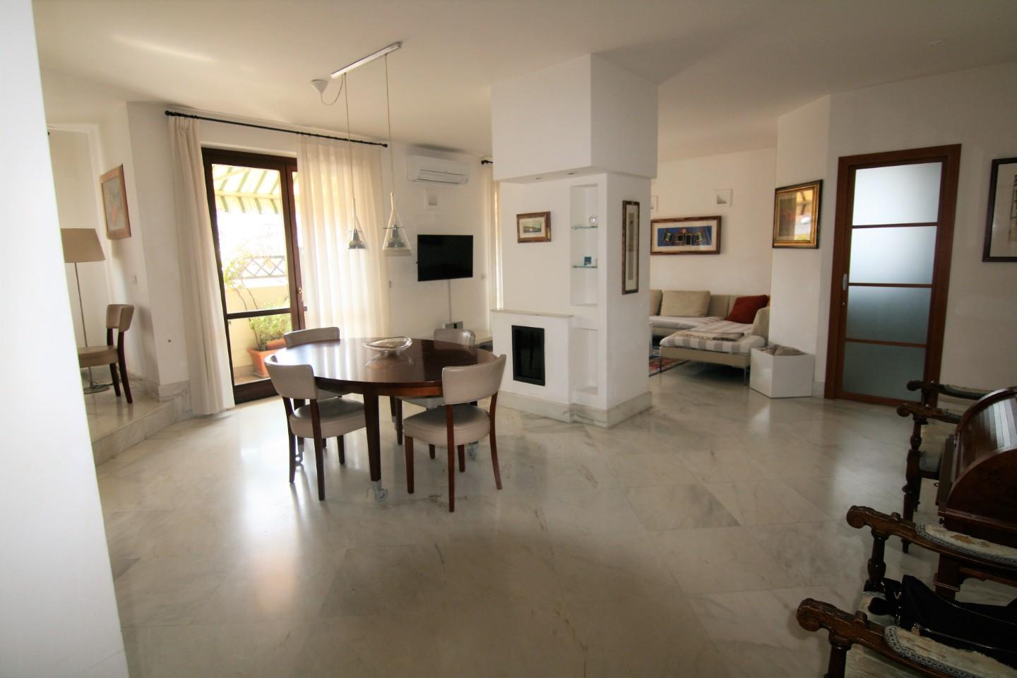 Appartamento in vendita, Carrara marina di