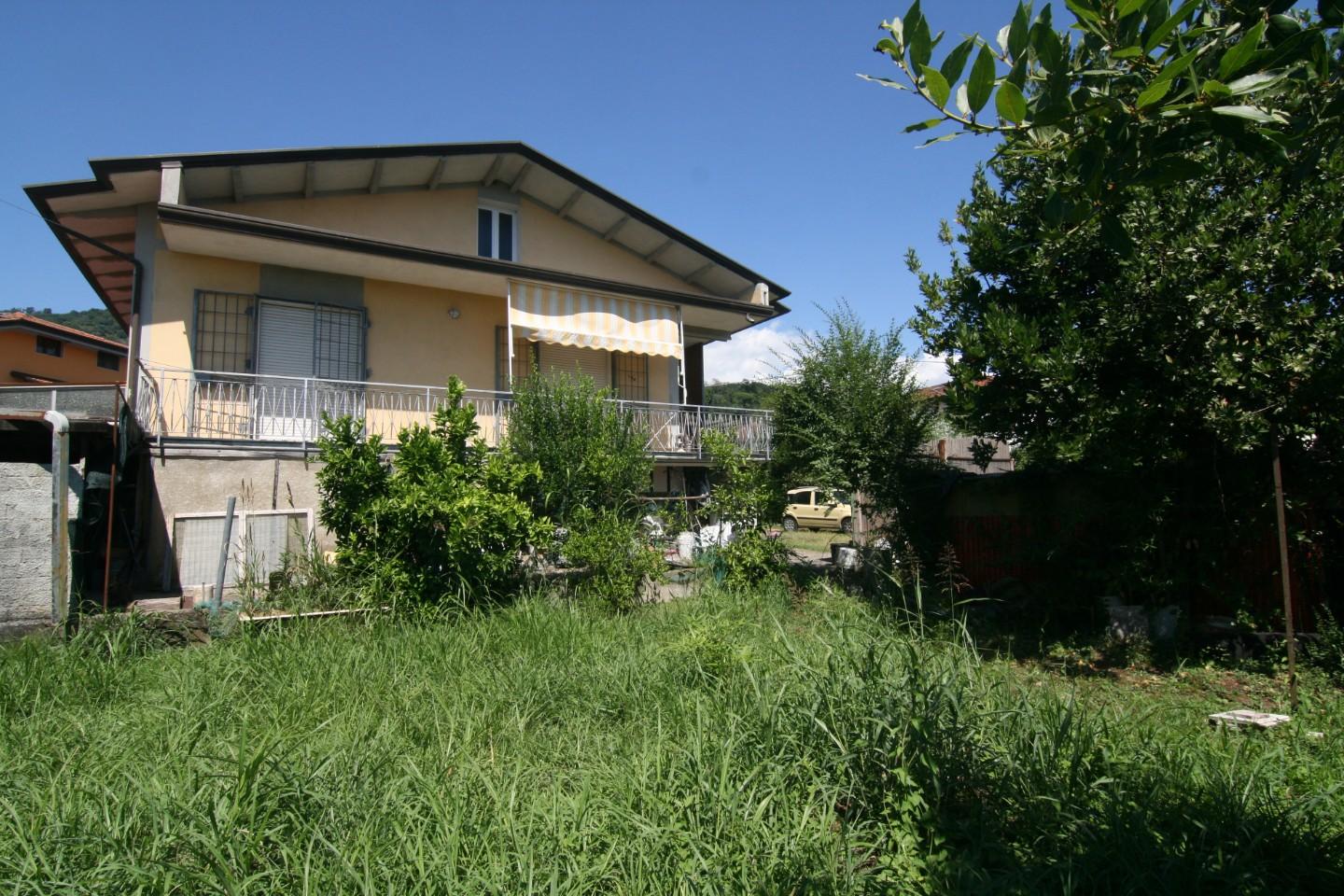 Casa indipendente con giardino, Carrara fossone