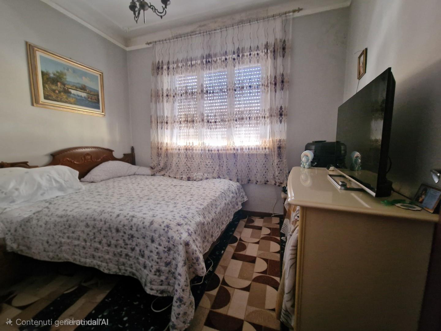 Trilocale in vendita, Carrara avenza