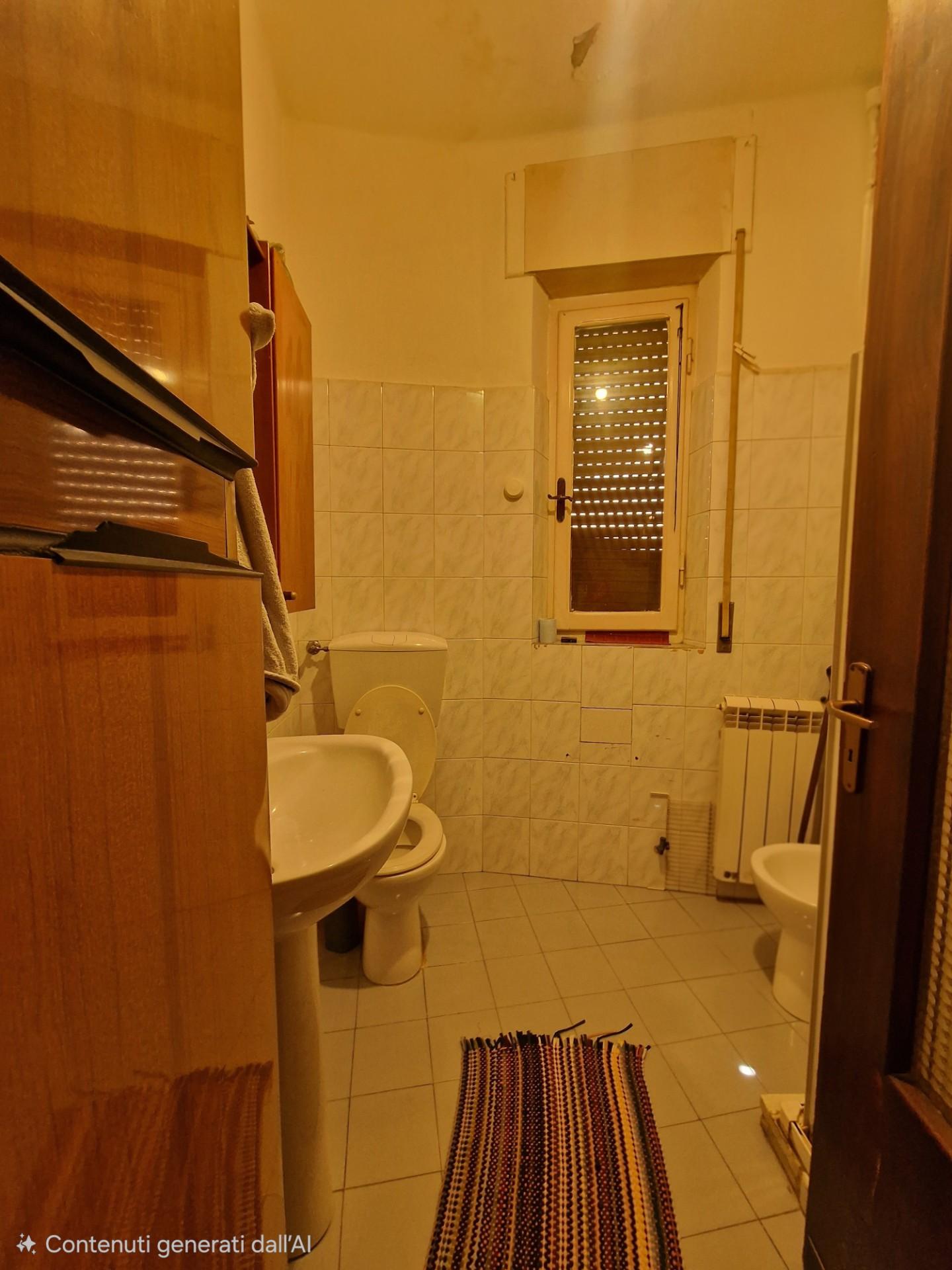 Trilocale in vendita, Carrara avenza