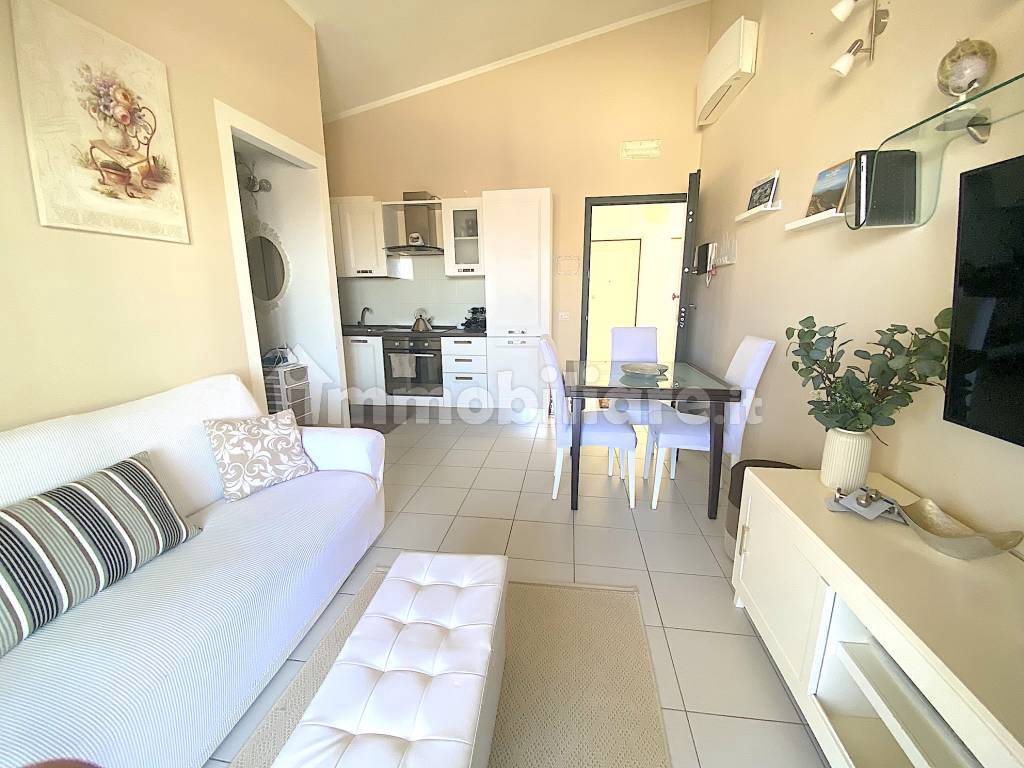 Casa vacanza Bilocale arredata in affitto a San Teodoro