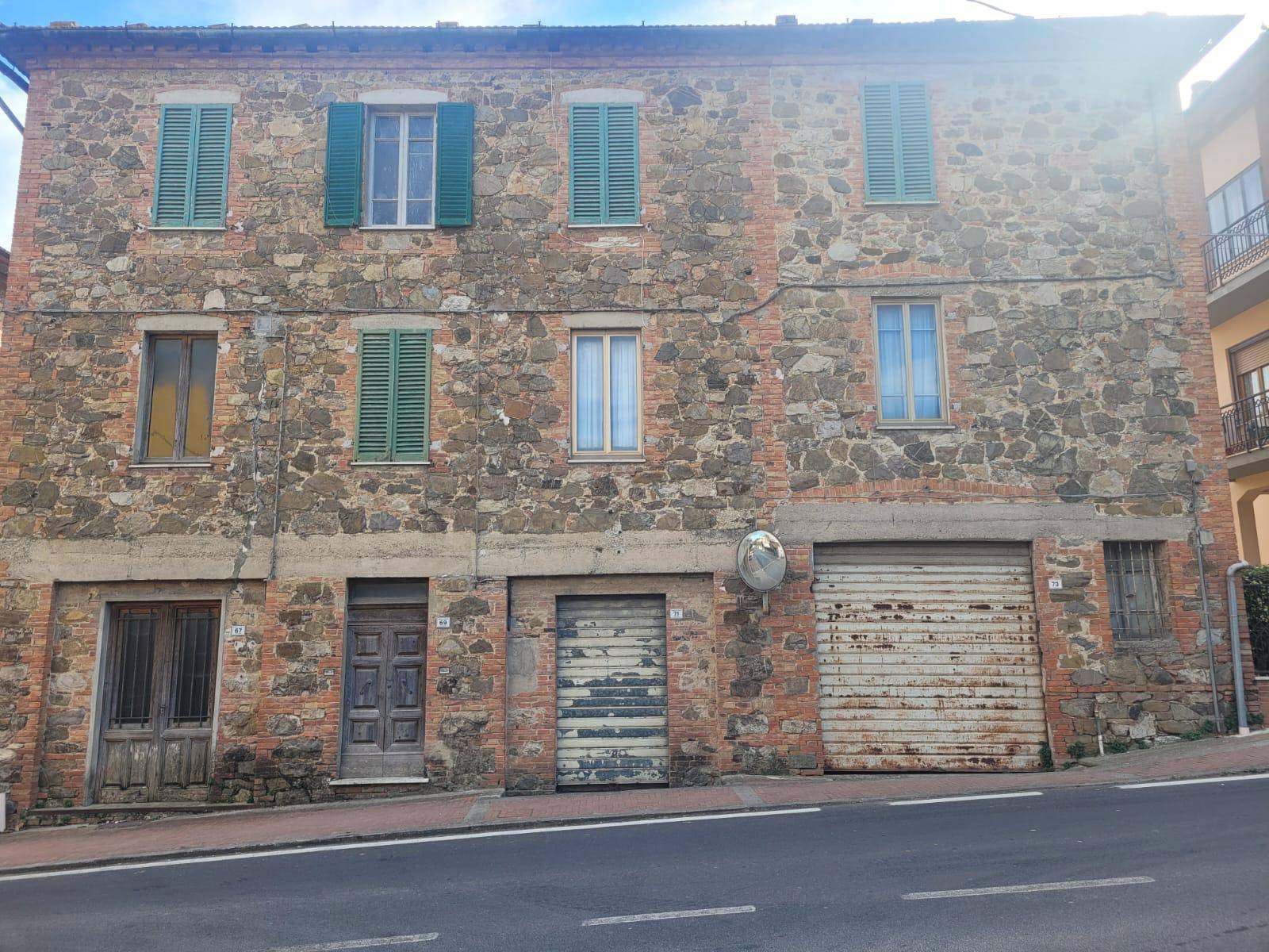 Stabile/Palazzo in vendita, Cetona piazze