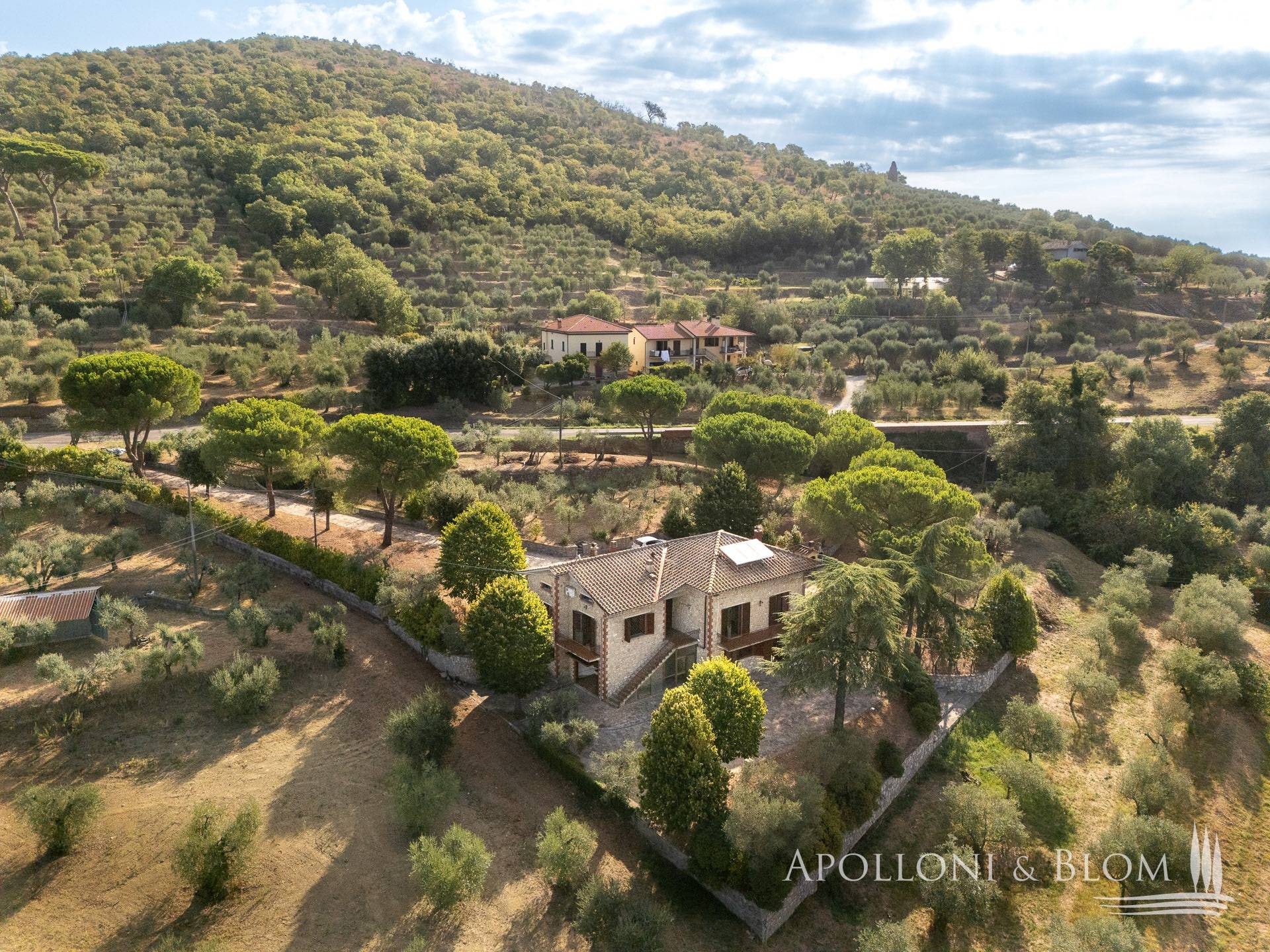 Villa vista lago a Cortona