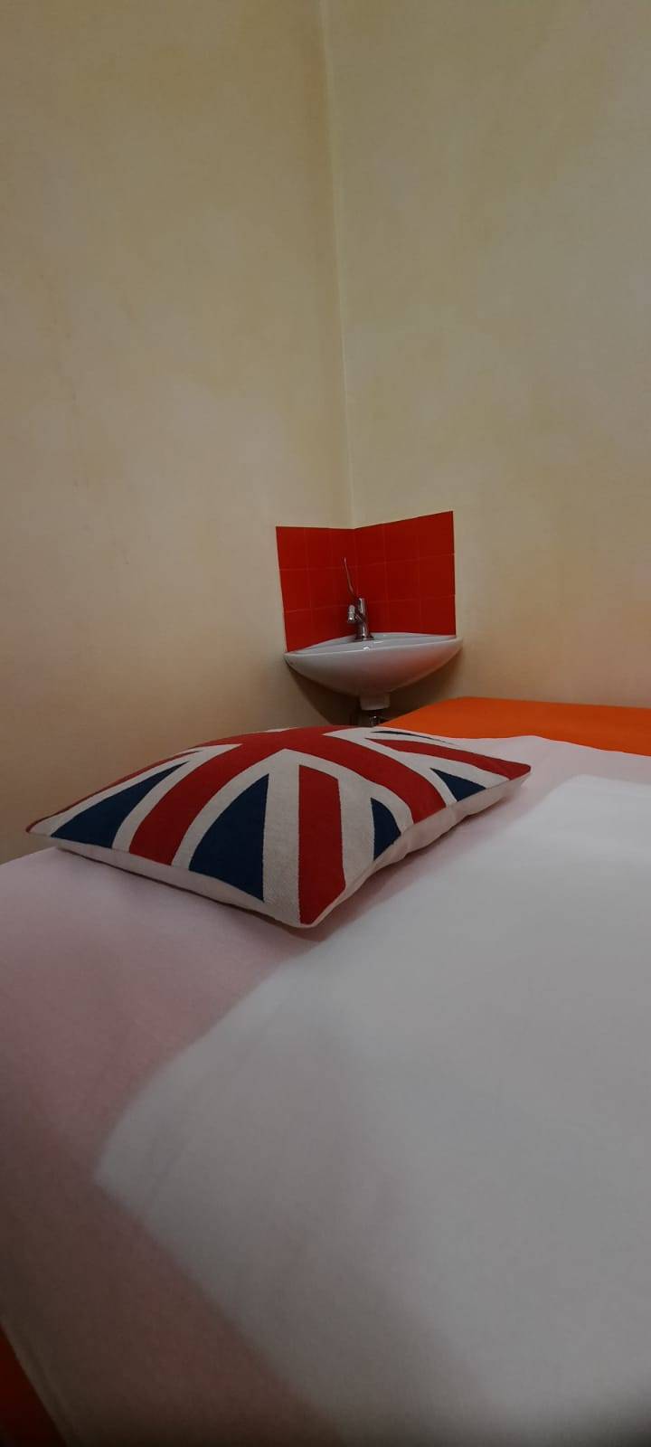 Locale commerciale in vendita a Milano