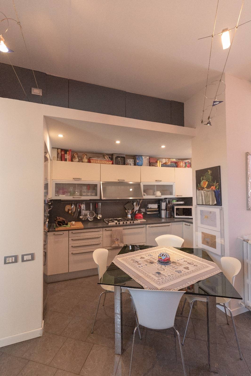 Appartamento in vendita a Milano, Baggio