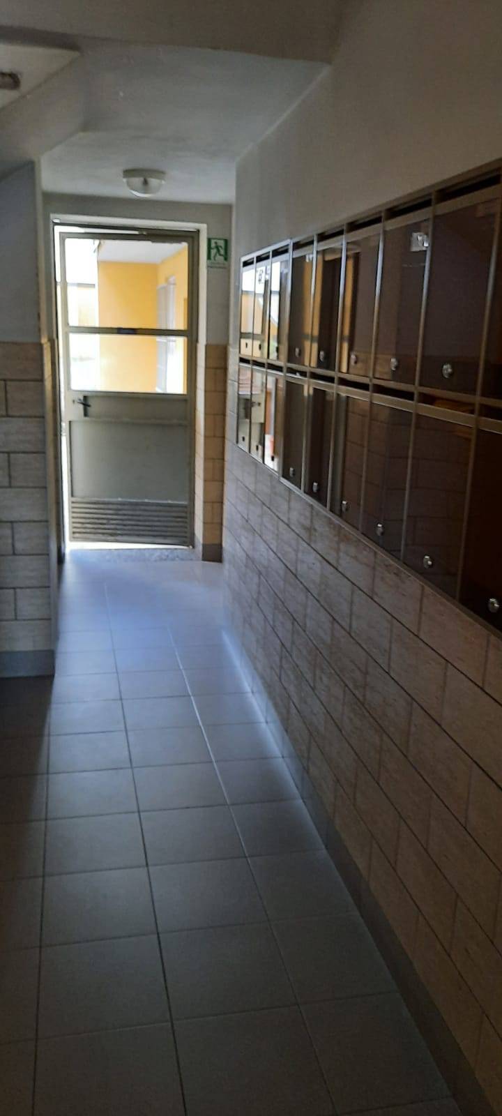 Locale commerciale in vendita a Milano