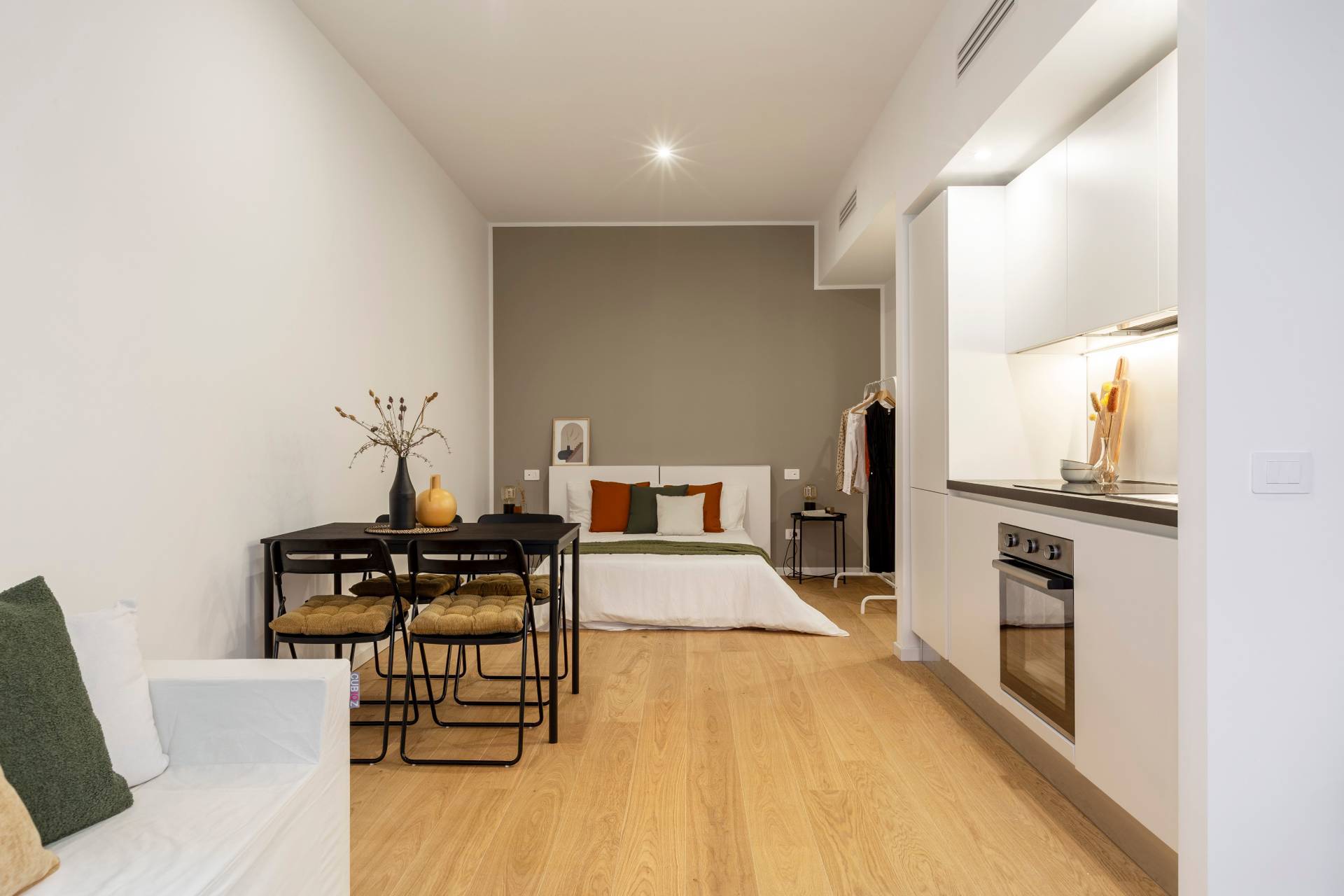 Appartamento in vendita a Milano, Vercelli